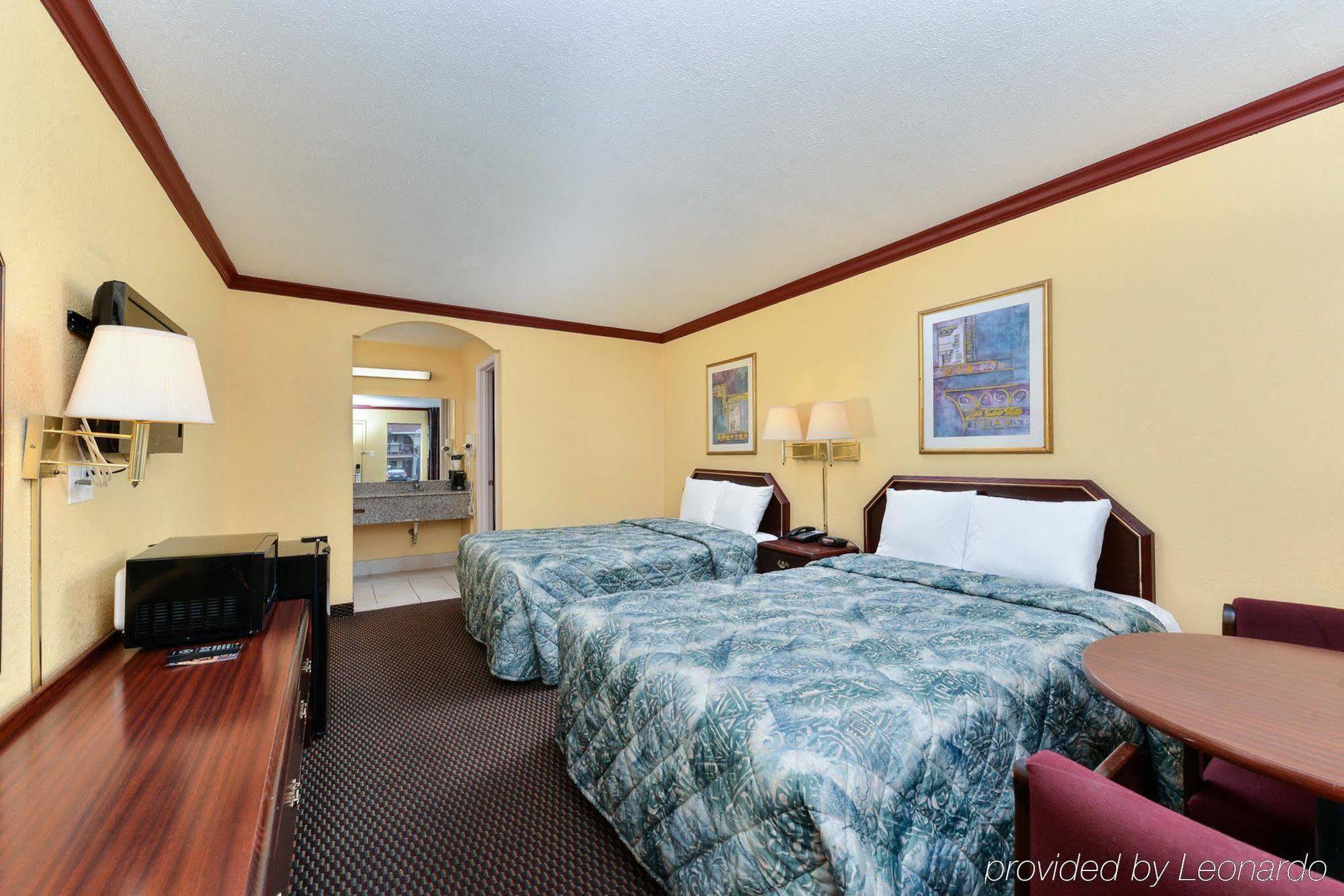 קונרו Americas Best Value Inn מראה חיצוני תמונה